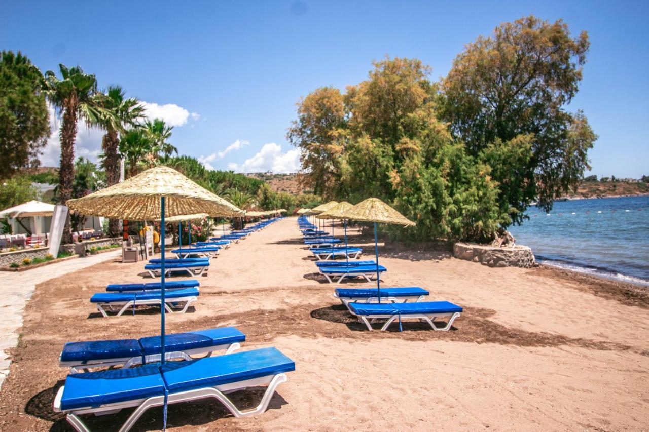 Club Muskebi Hotel Bodrum Bagian luar foto