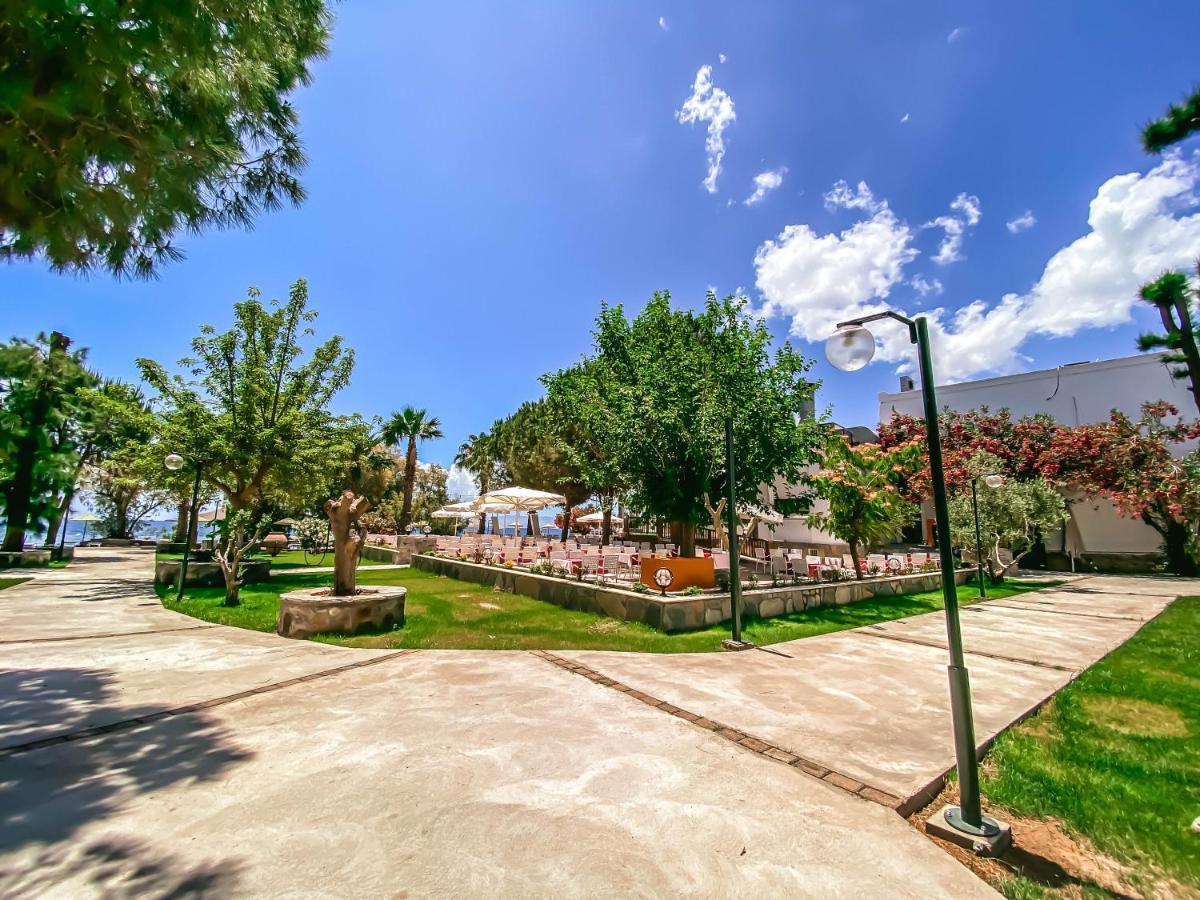 Club Muskebi Hotel Bodrum Bagian luar foto