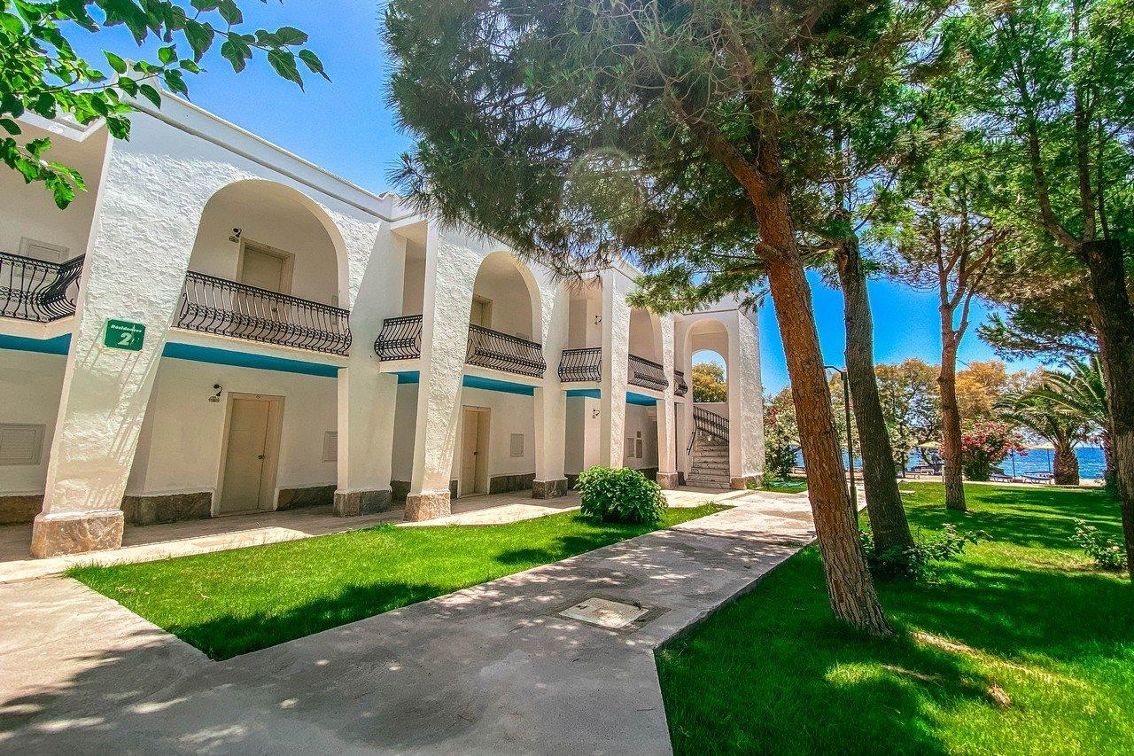 Club Muskebi Hotel Bodrum Bagian luar foto