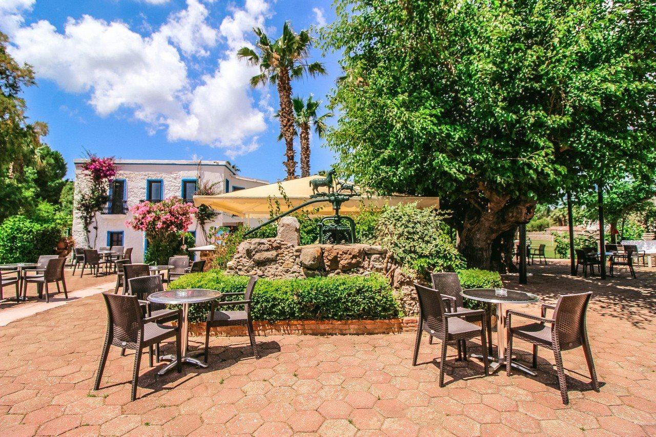 Club Muskebi Hotel Bodrum Bagian luar foto