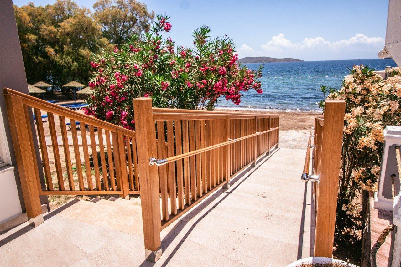 Club Muskebi Hotel Bodrum Bagian luar foto