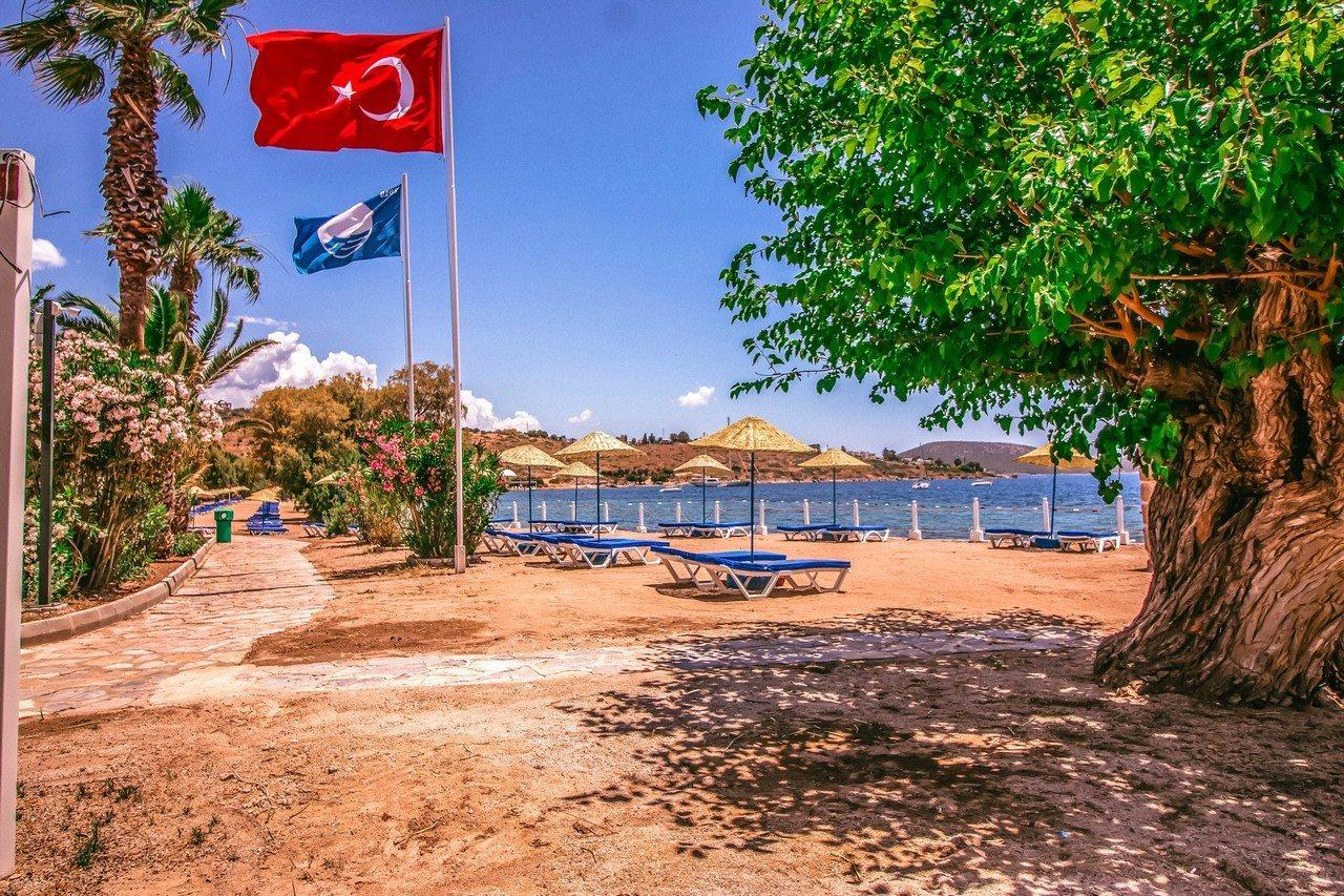 Club Muskebi Hotel Bodrum Bagian luar foto