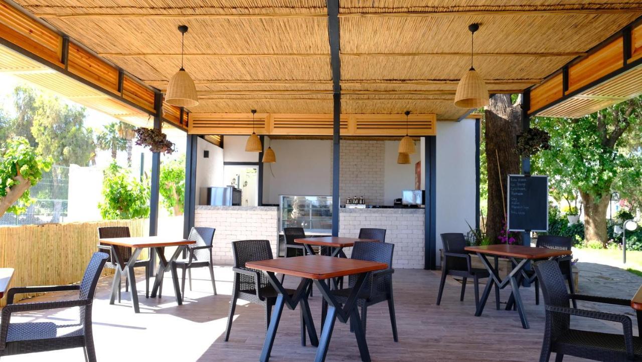 Club Muskebi Hotel Bodrum Bagian luar foto